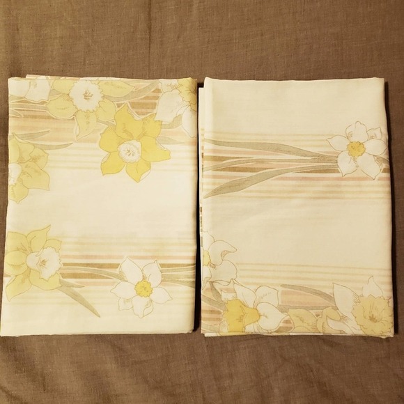 Vintage Pillowcases Floral White Pastel Standard Size | 2 pieces - Picture 5 of 7
